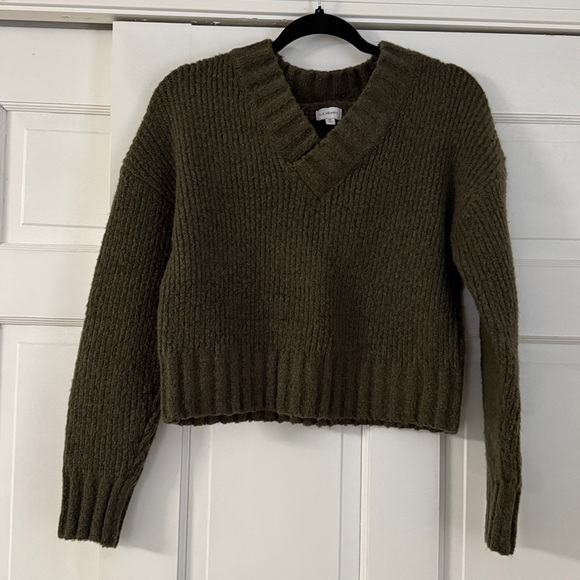 La Hearts Sage V-Neck Sweater - Picture 3 of 6